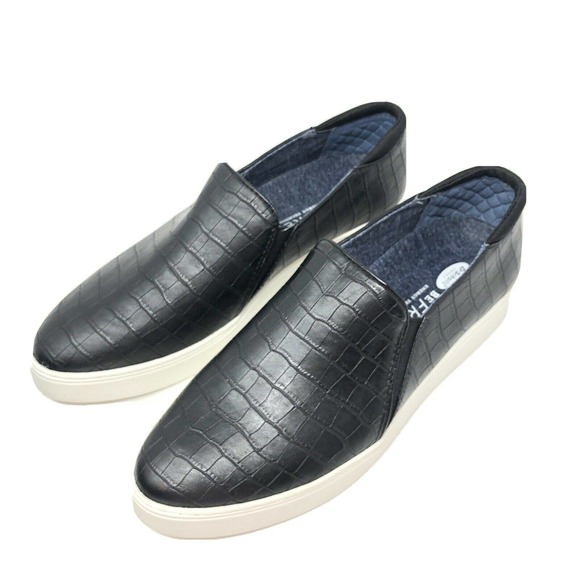 Dr Scholl's Womens sz 9M Black Croc Embossed Slip-On DownTown Sneakers NWB - Picture 1 of 10